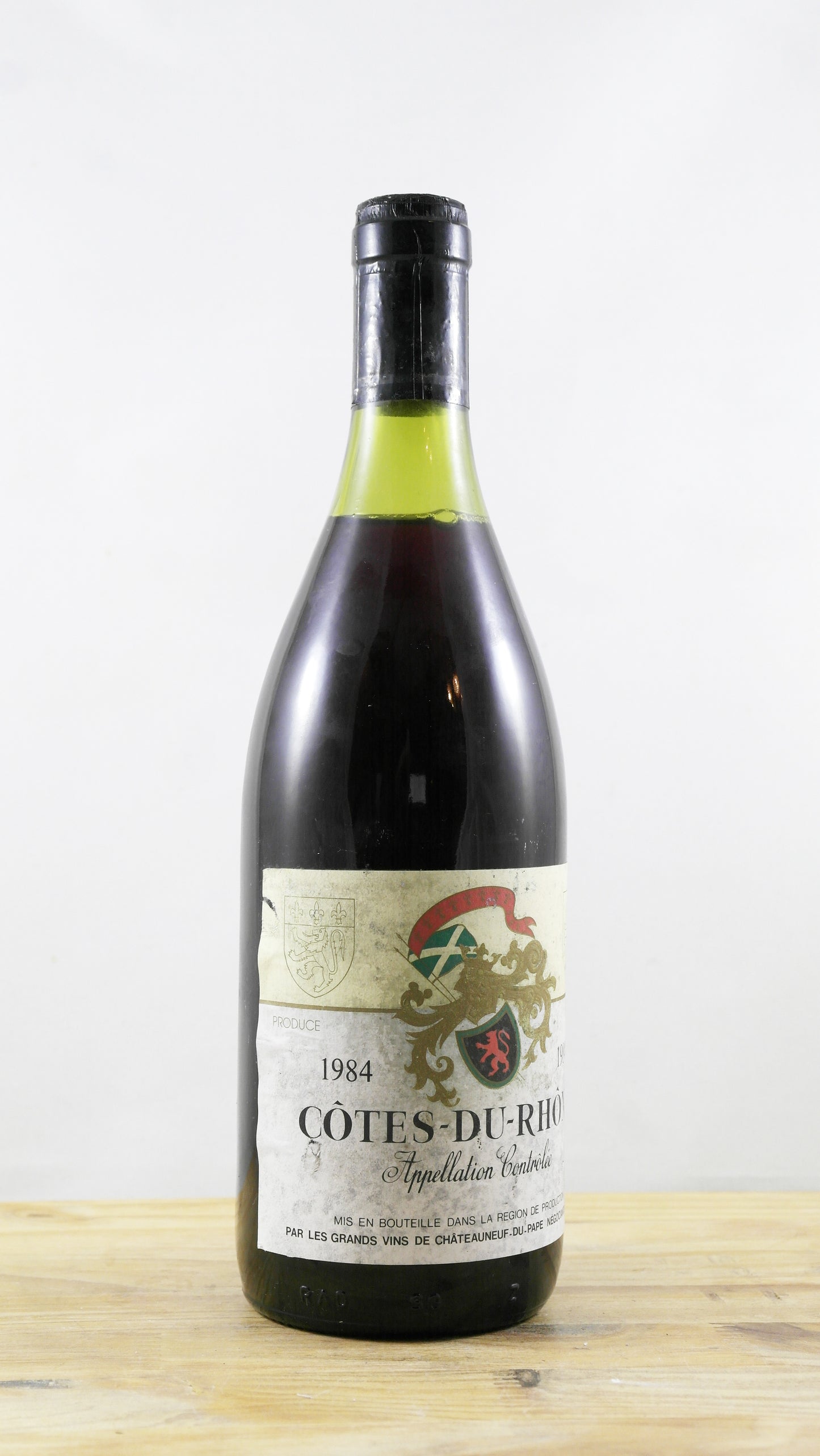 Côtes-du-Rhône Châteauneuf du Pape Négociants 1984 EA