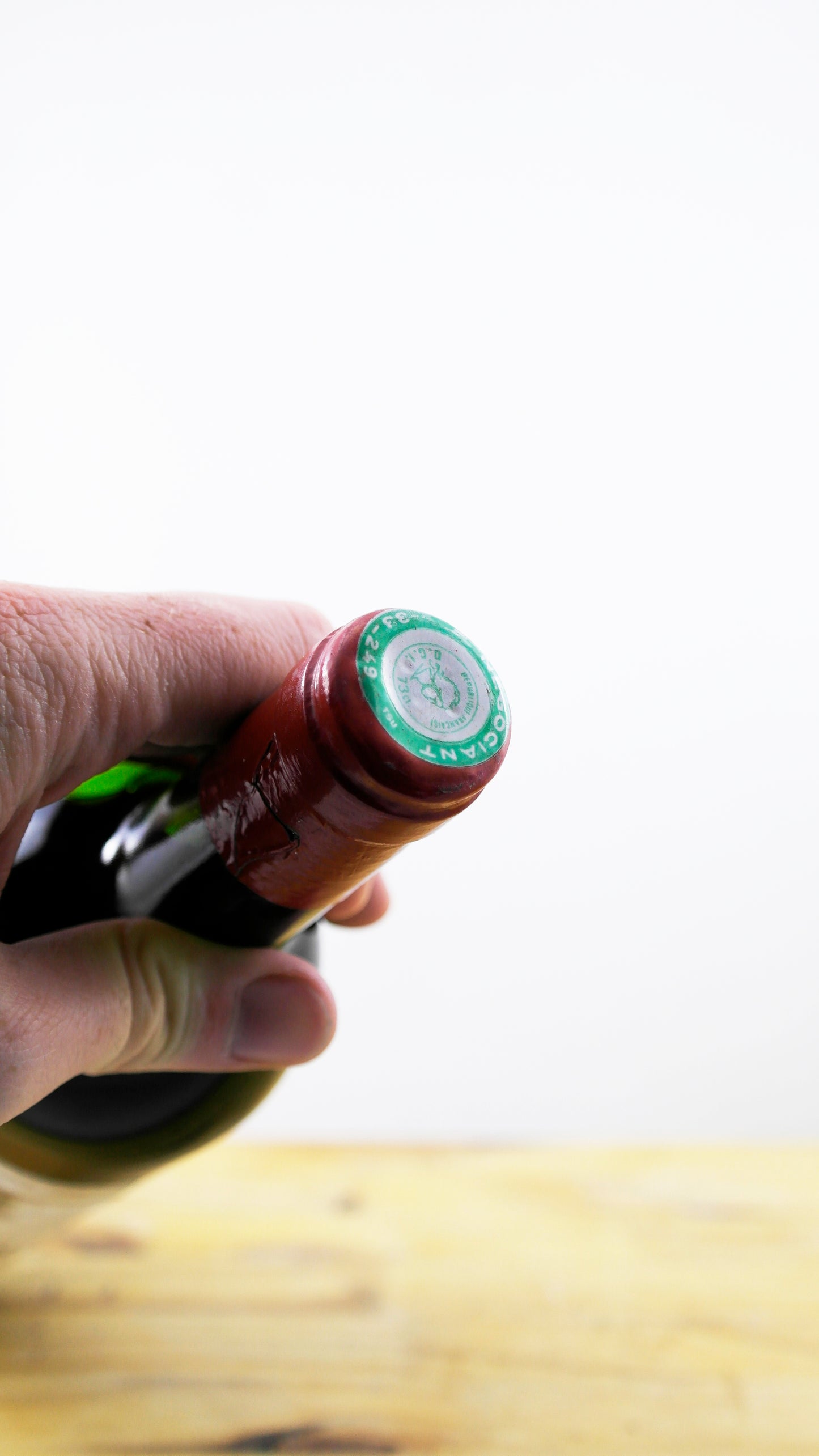 Château Chevalier Damaged Vin 1973