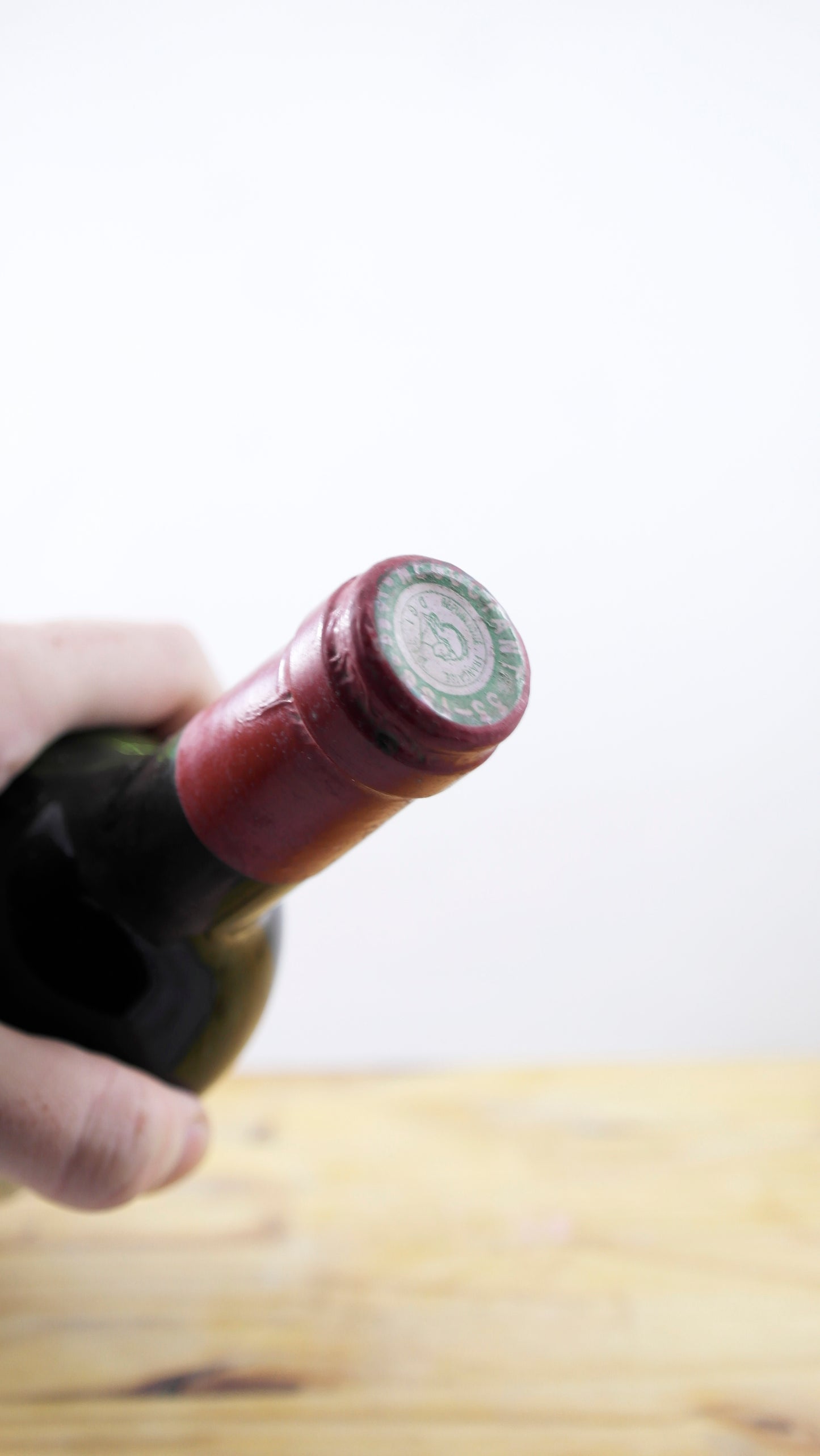 Vin Année 1977 Château Grand Barry EA