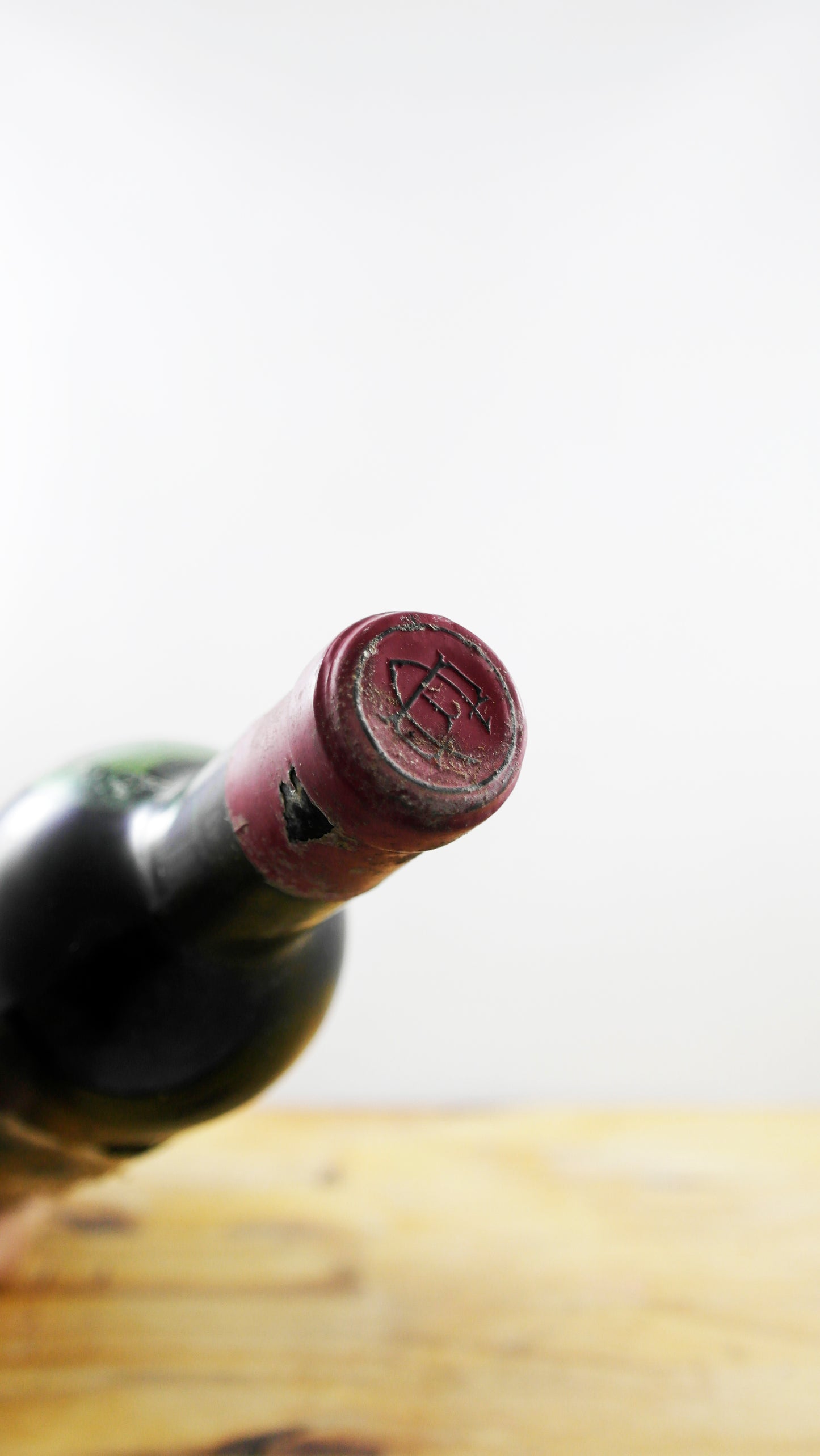 Vin Année 1957 Château de la Croix Simard