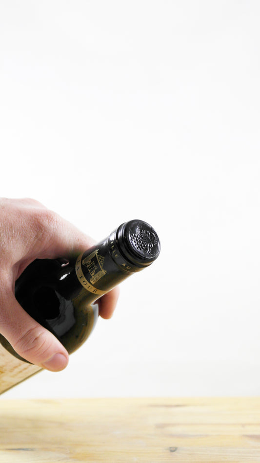 Vin Année 1982 Château La Tour Carnet