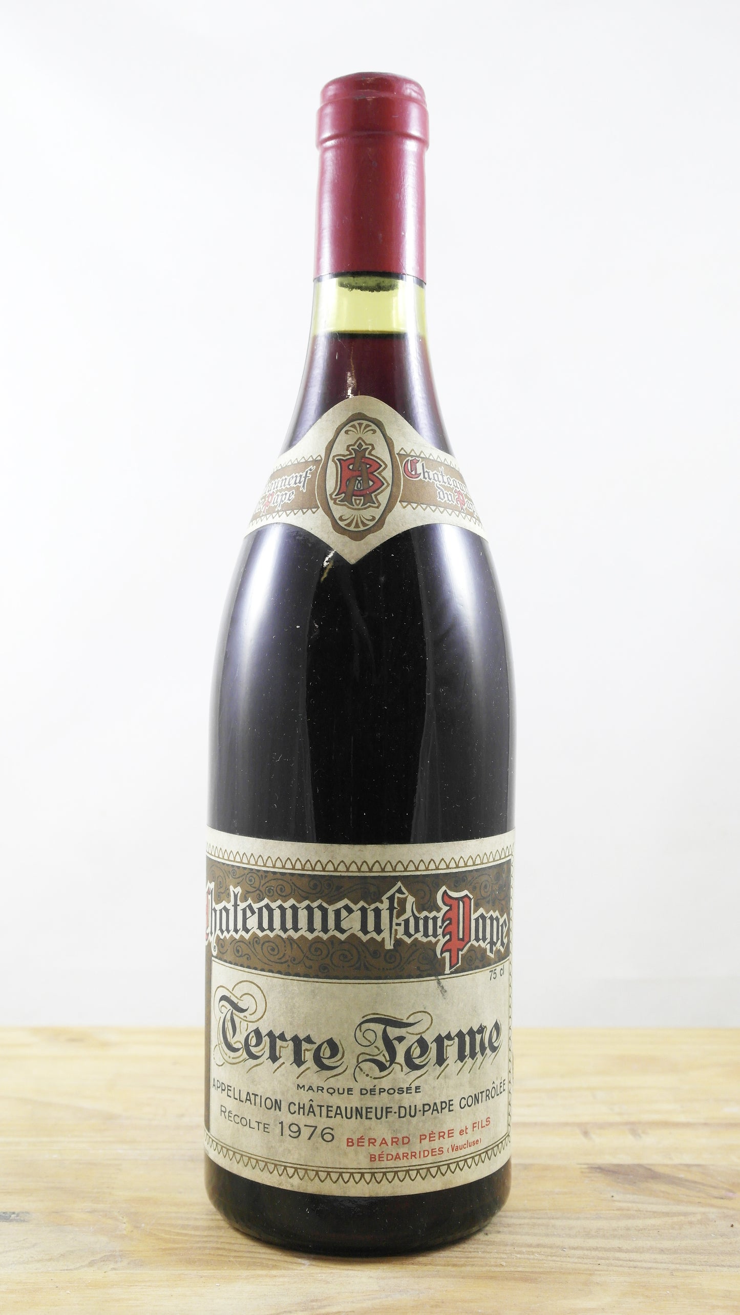 Châteauneuf du Pape Terre Ferme 1976