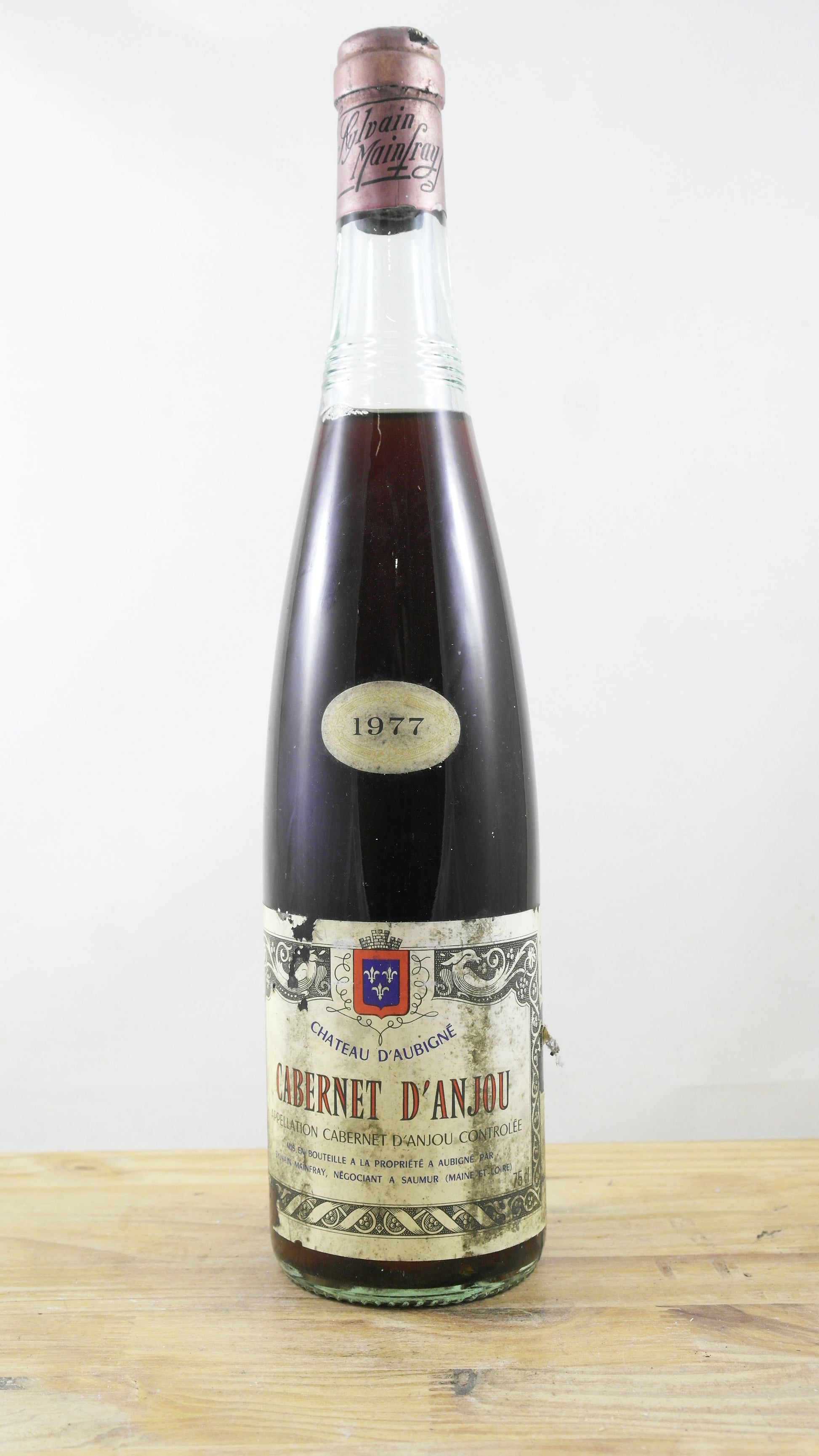 Cabernet d'Anjou Château d'Aubigne 1977