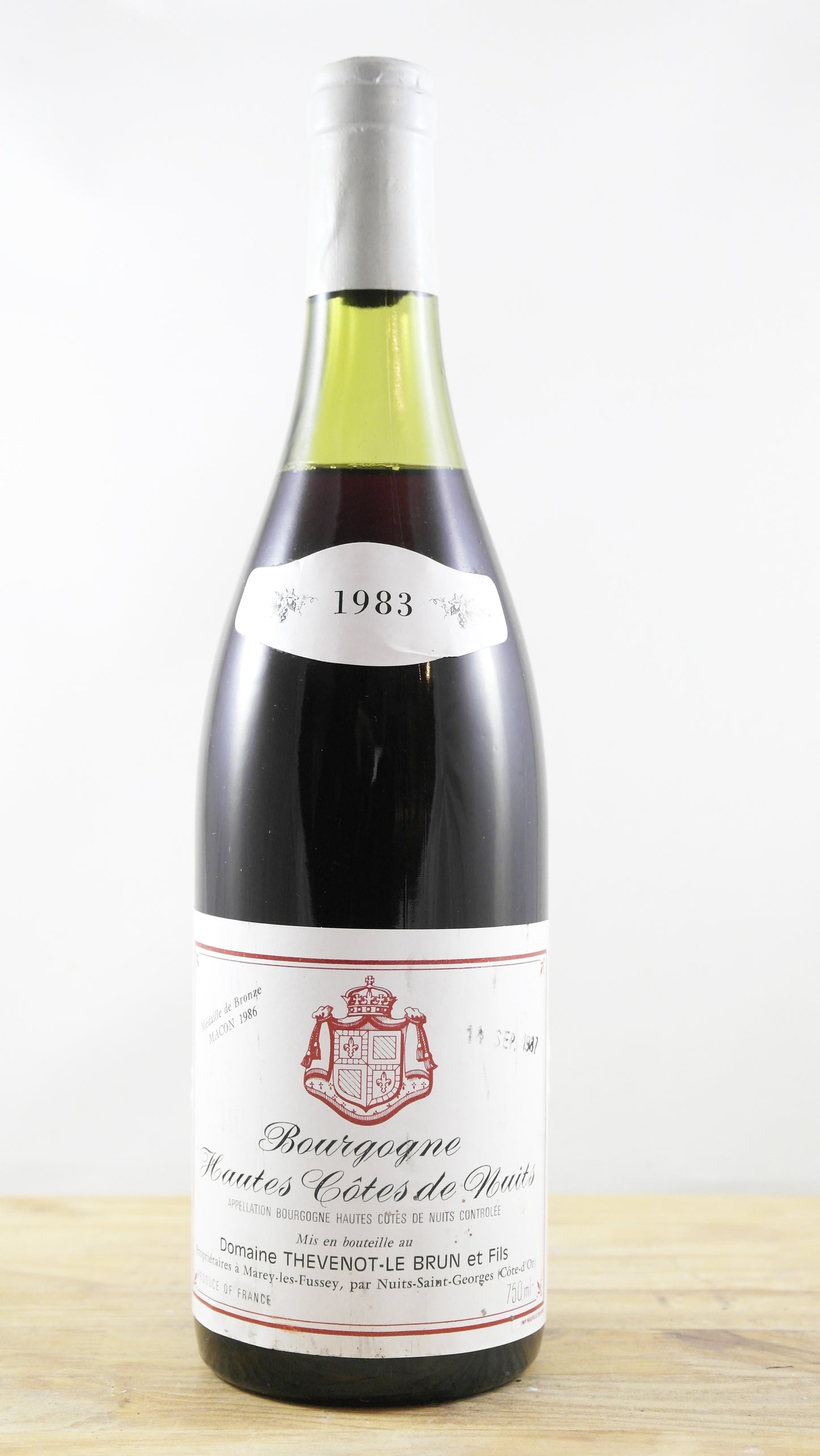 Hautes Côtes de Nuits Thevenot 1983 LB