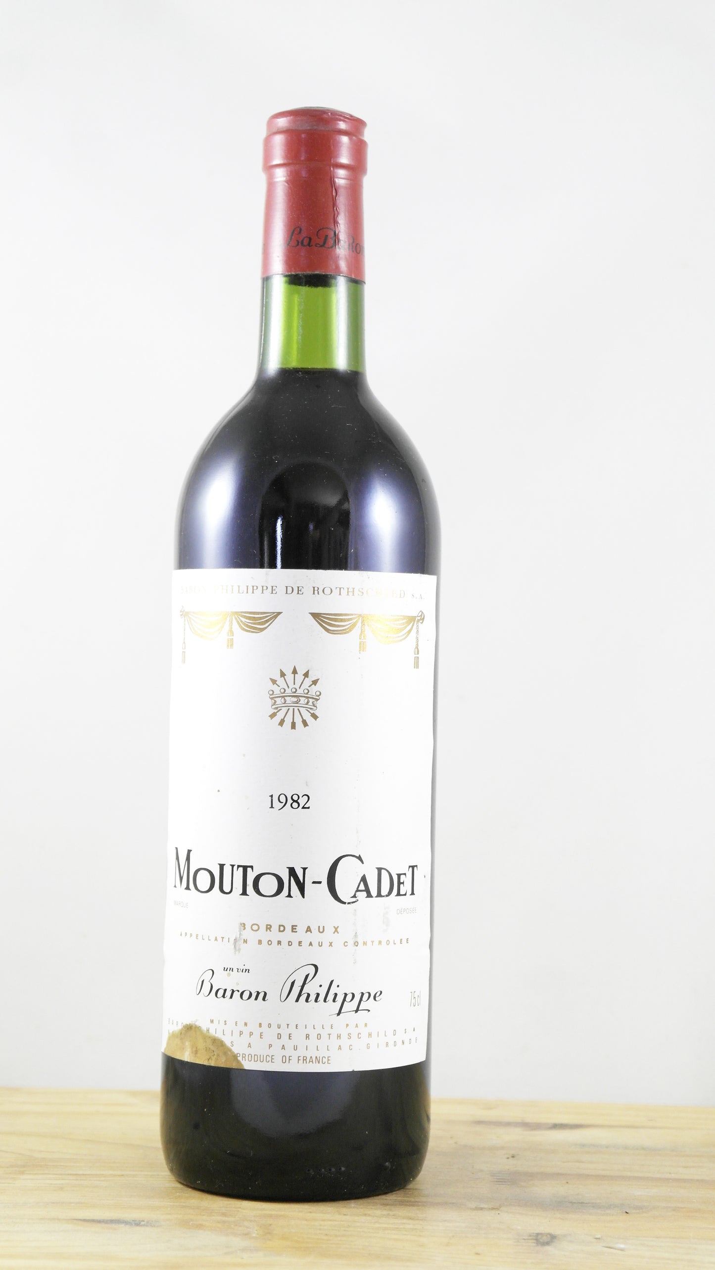 Mouton -Cadet 1982 ET