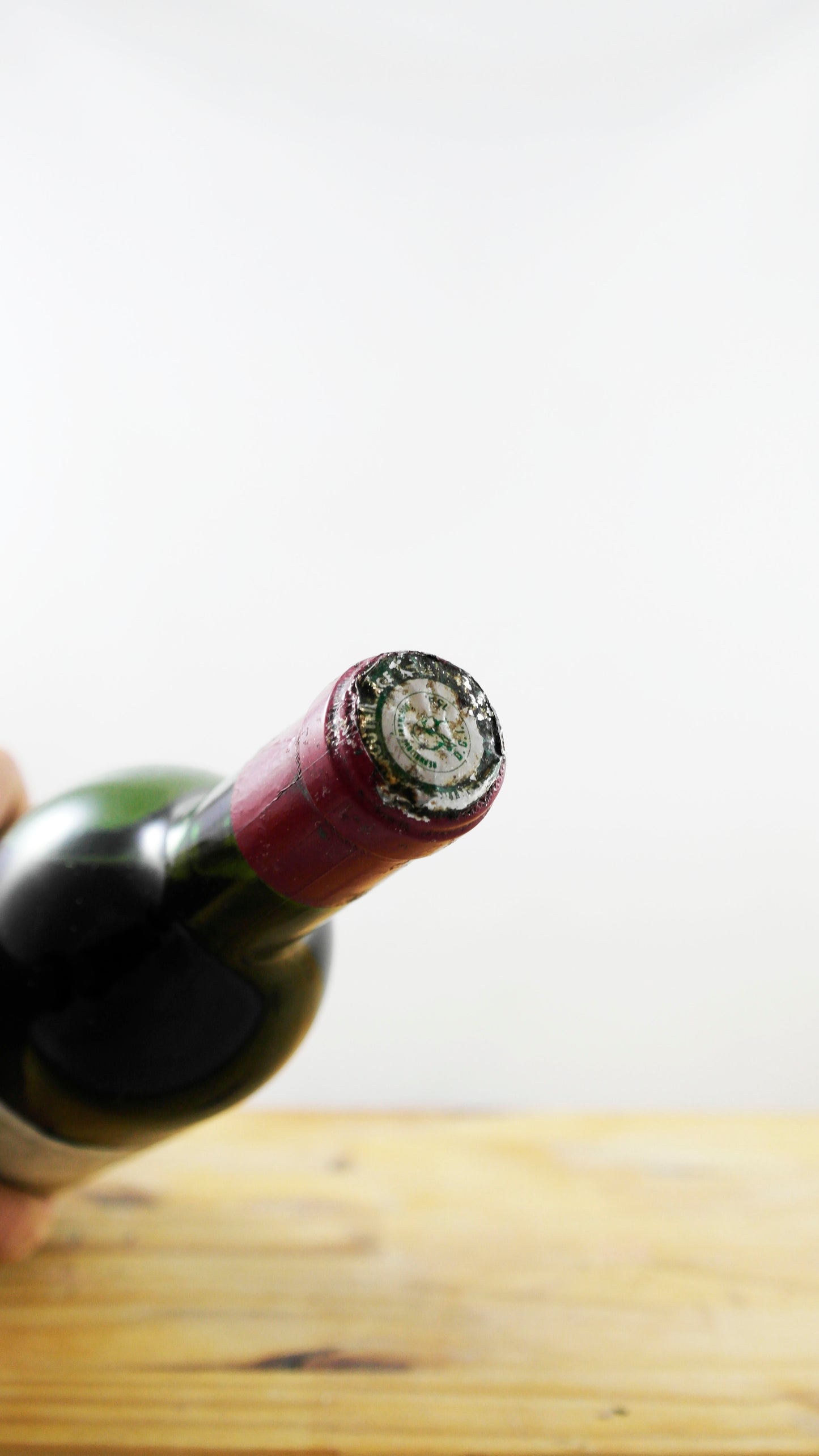 Vin Année 1967 Château La Cavale Blanche Serrande