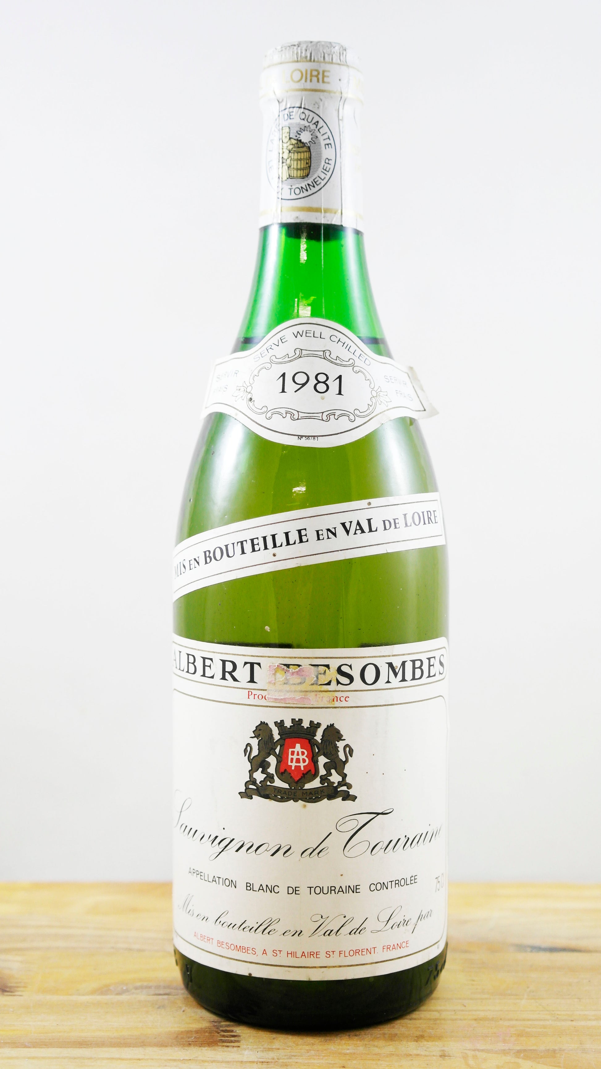 Vin Année 1981 Sauvignon de Touraine Albert Besombes