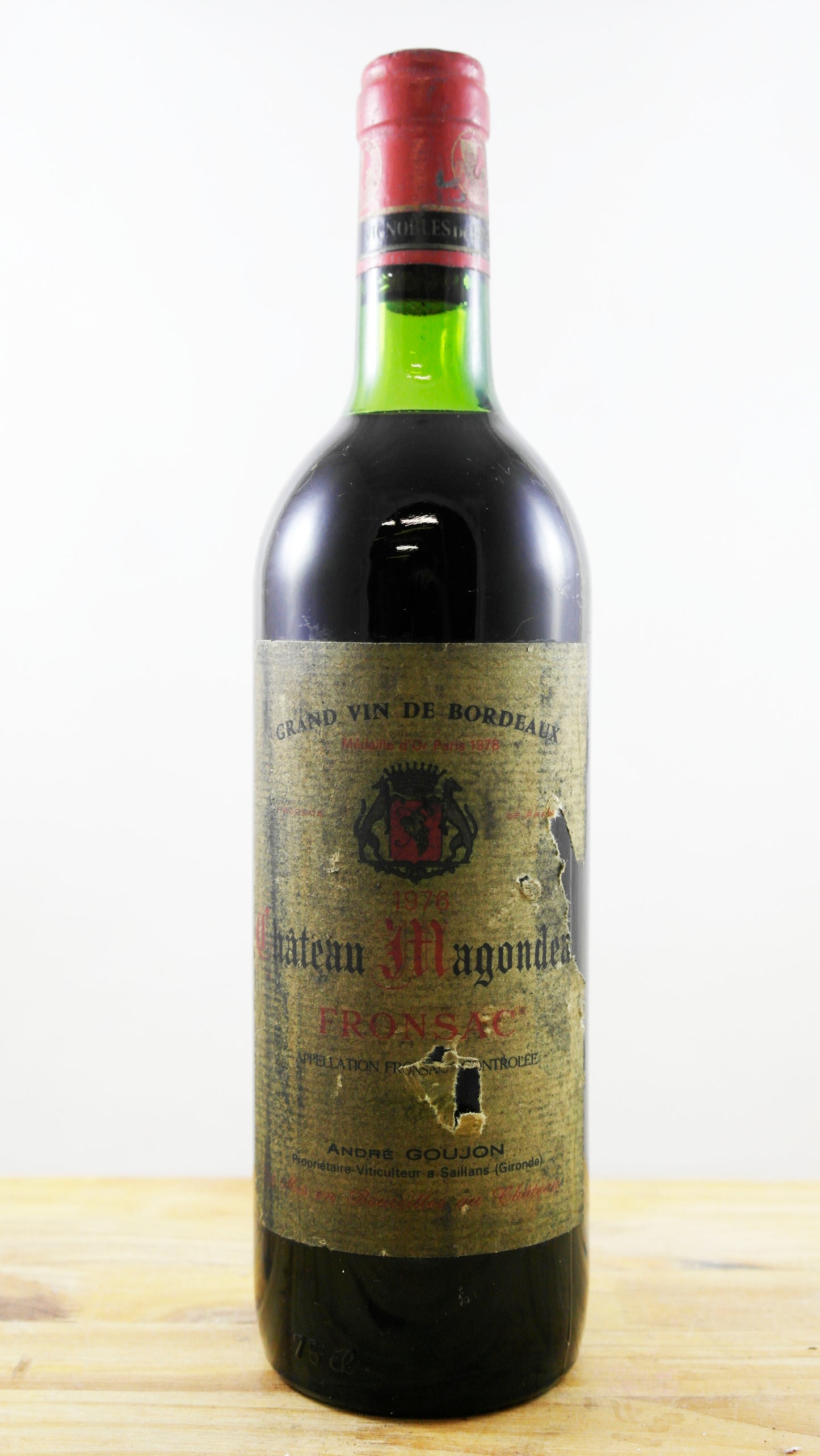 Vin Année 1976 Château Magondeau Andre Goujon