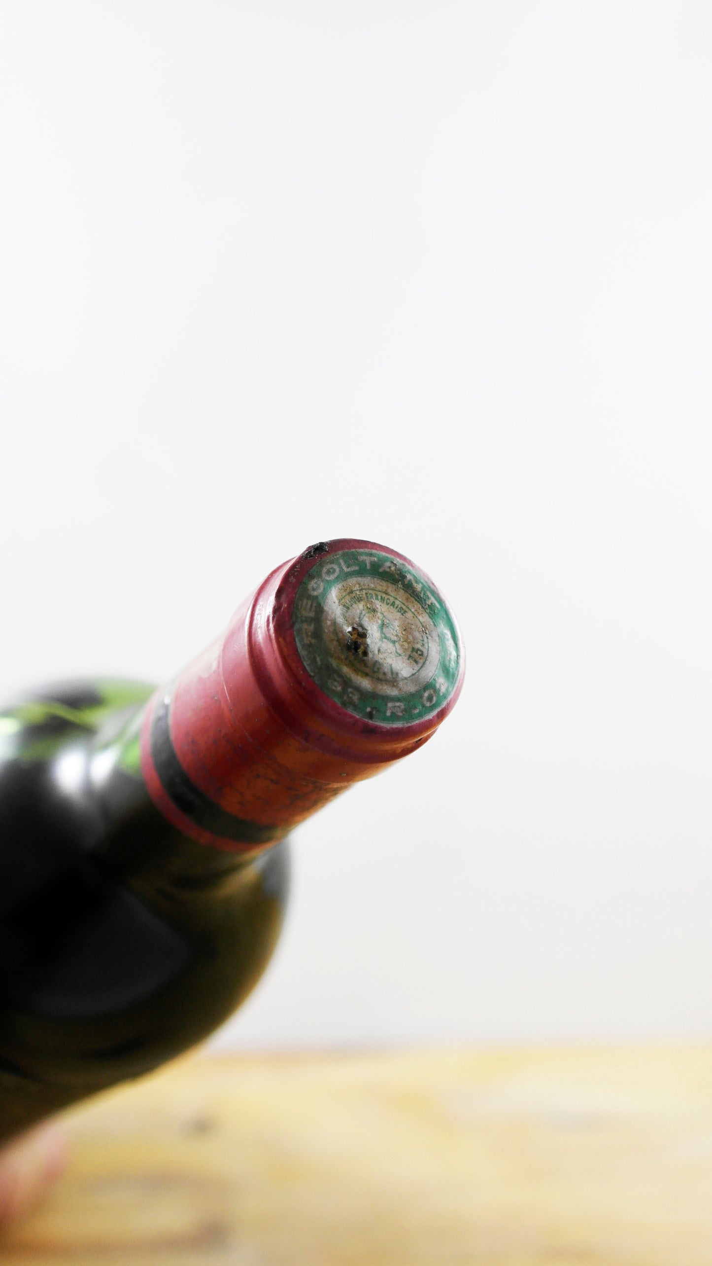 Vin Année 1977 Château Magondeau Andre Goujon